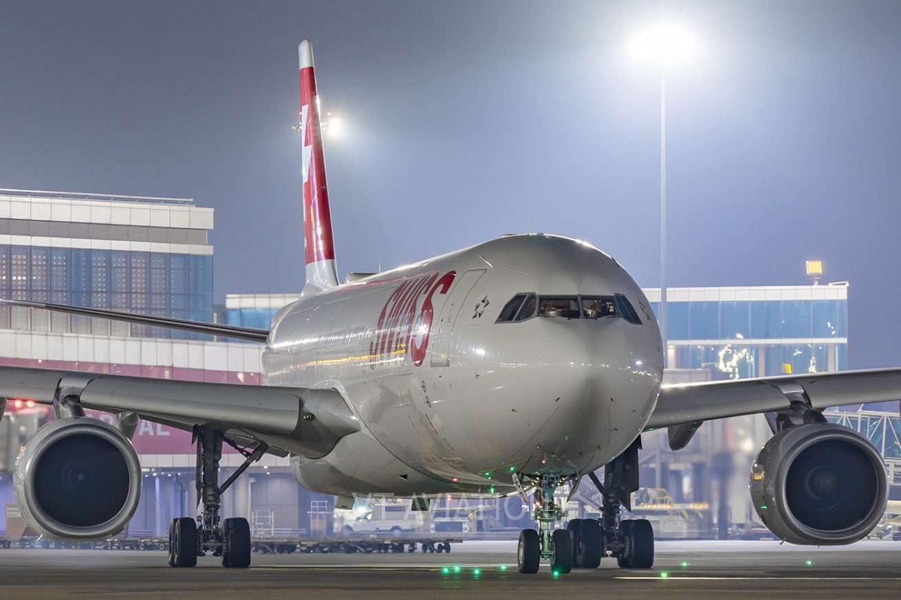 HB-JHE, Airbus A330-300