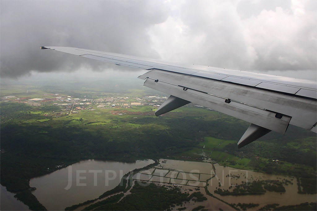 Non winglet Boeing 737-800 