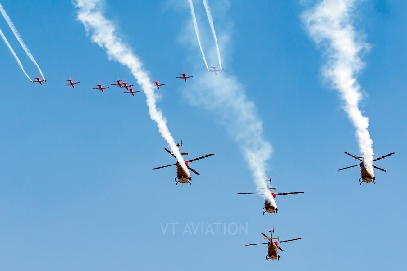 ALH Dhruv of Sarang and BaE Hawk 132 of Suryakiran