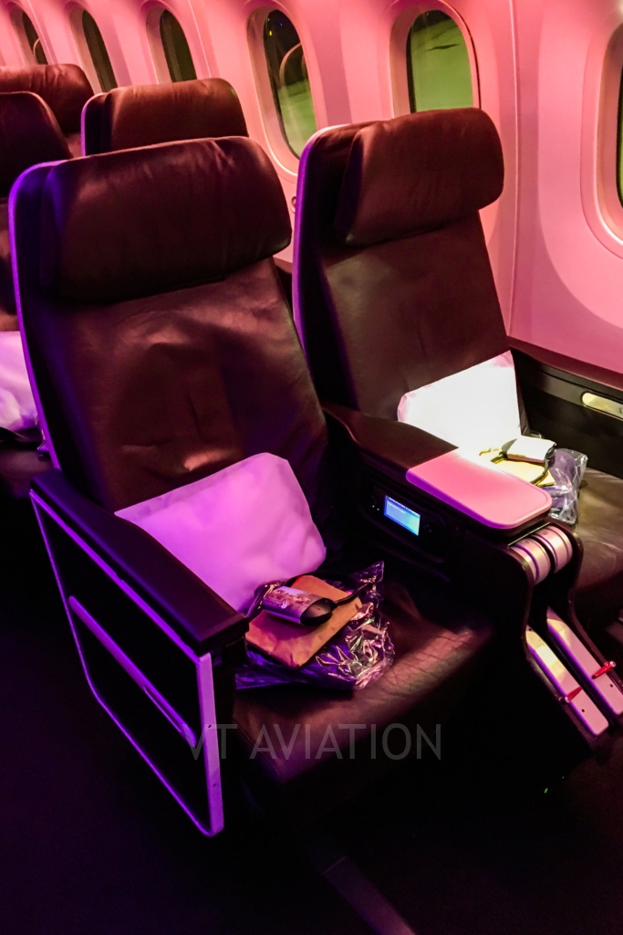 Premium Economy, G-VCRU, Boeing 787-9