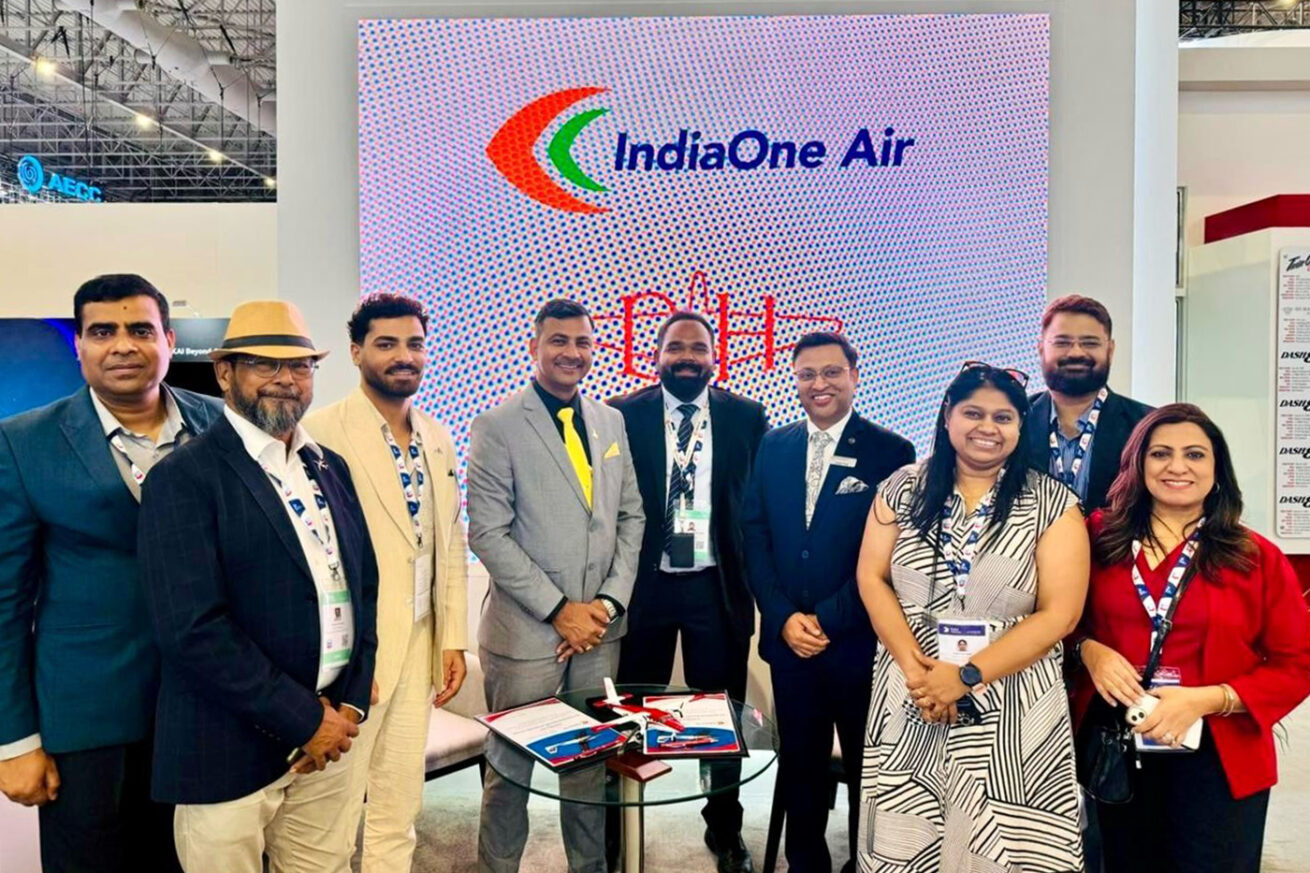 IndiaOne Air Team at Dubai Airshow